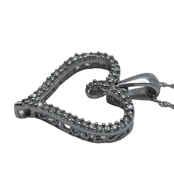 10kt White Gold Diamond Heart Pendant with 10kt White Gold Chain Necklace 1.58g - Picture 4 of 11